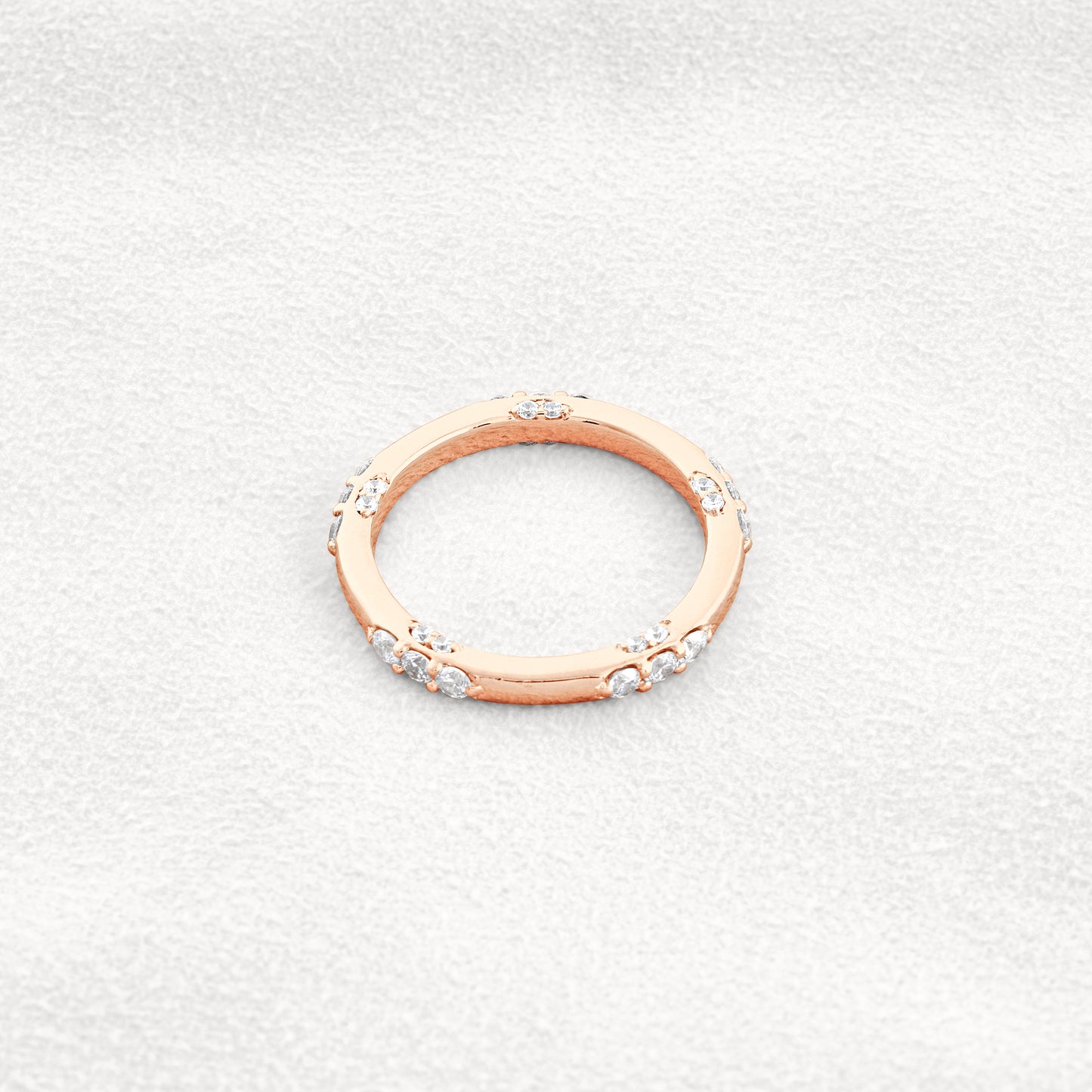 0.6 CT Round Shaped Moissanite Wedding Band