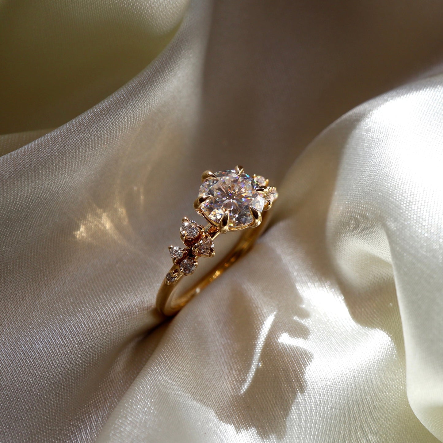 0.90 Carats Round Shape Cluster Moissanite Engagement Ring