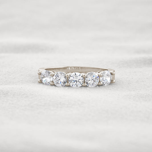 1.1 CT Round Shaped 5-Stones Moissanite Wedding Band