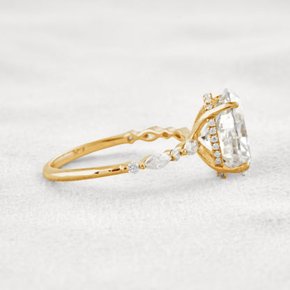 4 CT Oval Cut Moissanite Diamond Engagement Ring & Wedding Ring