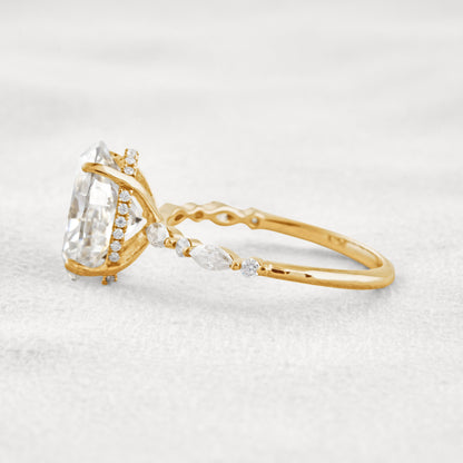 4 CT Oval Cut Moissanite Diamond Engagement Ring & Wedding Ring