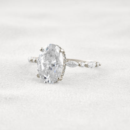 4 CT Oval Cut Moissanite Diamond Engagement Ring & Wedding Ring