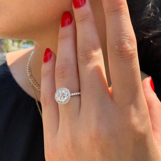 1.0 CT Round Moissanite Diamond Halo Engagement Ring