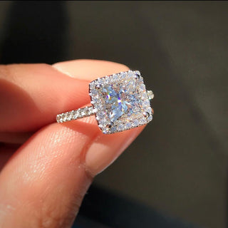 2.0 CT Princess Moissanite Diamond Halo Engagement Ring