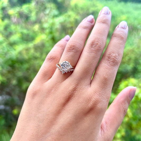 2.65 CT Round Moissanite Diamond Cluster Engagement Ring