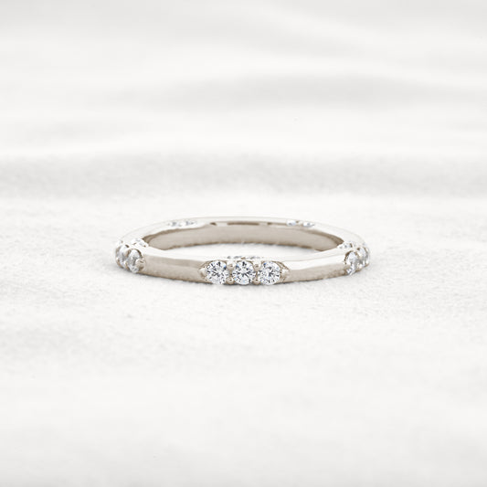 0.6 CT Round Shaped Moissanite Wedding Band