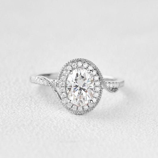 1.33 CT Oval Moissanite Diamond Halo Engagement Ring