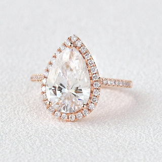 3.1 CT Pear Moissanite Diamond Halo Engagement Ring