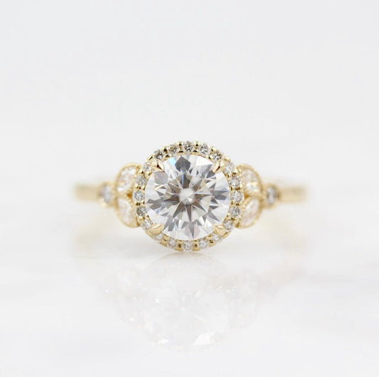1.0 CT Round Moissanite Halo Diamond Engagement Ring
