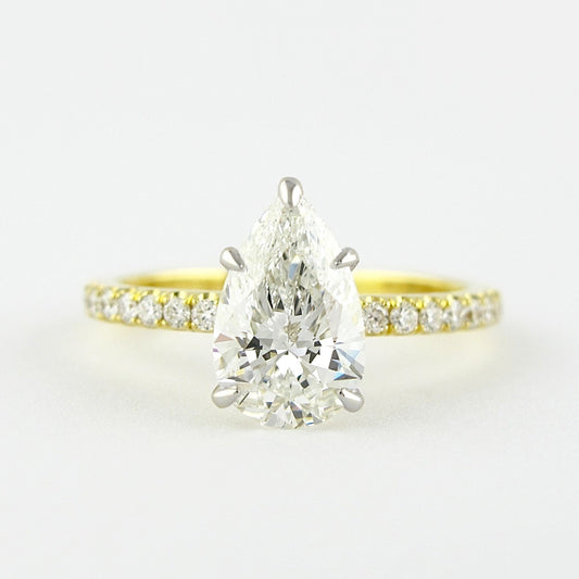 0.94 CT Pear Moissanite Diamond Solitaire Engagement Ring