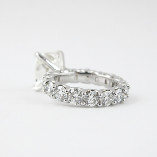 1.5 CT Cushion Moissanite Diamond Solitaire Engagement Ring
