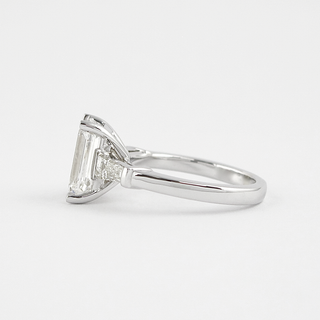 2.30 CT Emerald Moissanite Diamond Three Stones Engagement Ring
