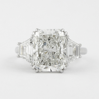 2.50 CT Radiant Moissanite Diamond Three Stones Engagement Ring