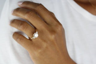 1.80 CT Round Moissanite Diamond Three Stones Engagement Ring