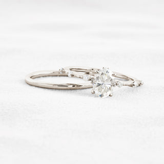 1 CT Oval Cut Dainty Moissanite Engagement Ring