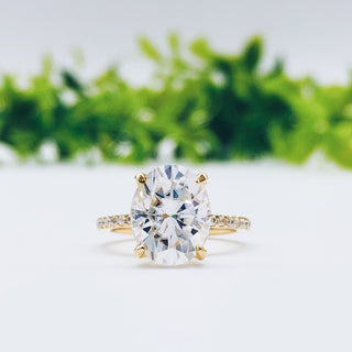 1.91 CT Oval Moissanite Diamond Solitaire Engagement Ring