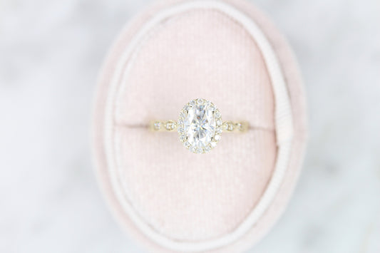1.33 CT Oval Moissanite Diamond Halo Engagement Ring